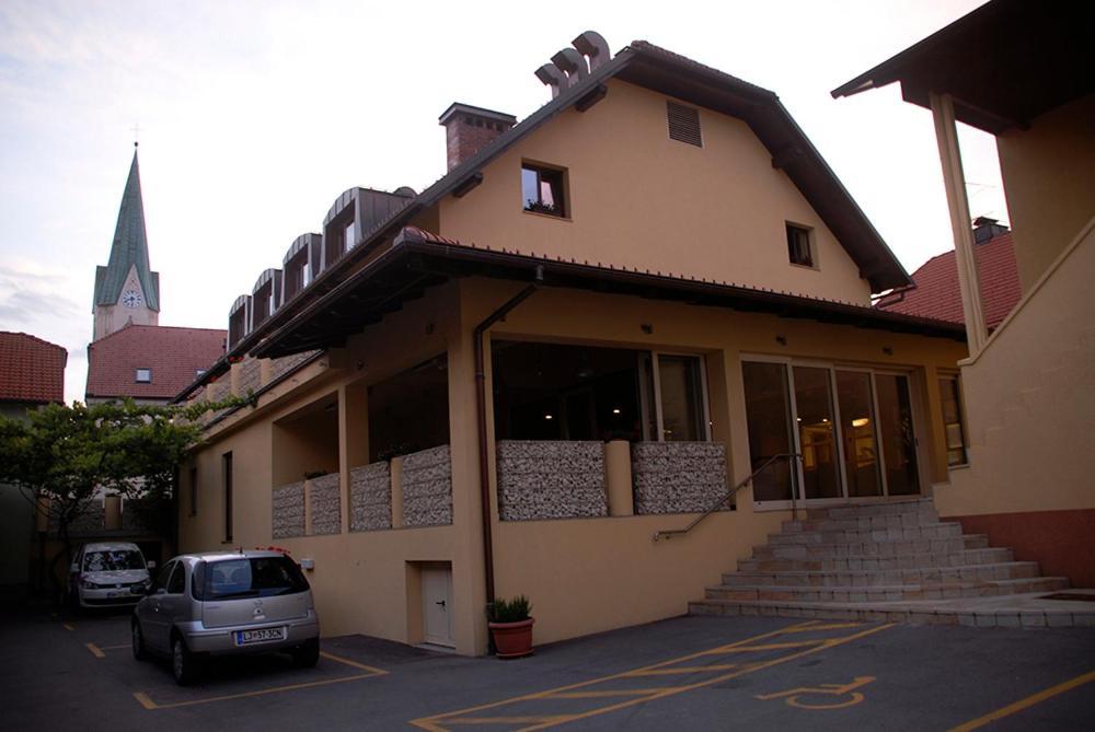 Hotel Opara Trebnje Экстерьер фото